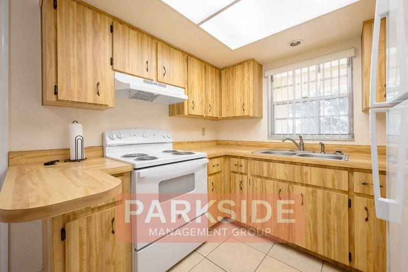 122 Landmark St - Photo 7 of 33