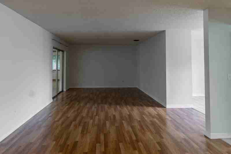 10502 Linger Ln - Photo 6 of 17