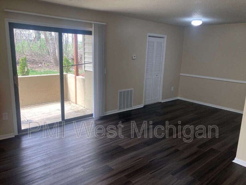 6063 In The Pines Dr Se - Photo 2 of 8