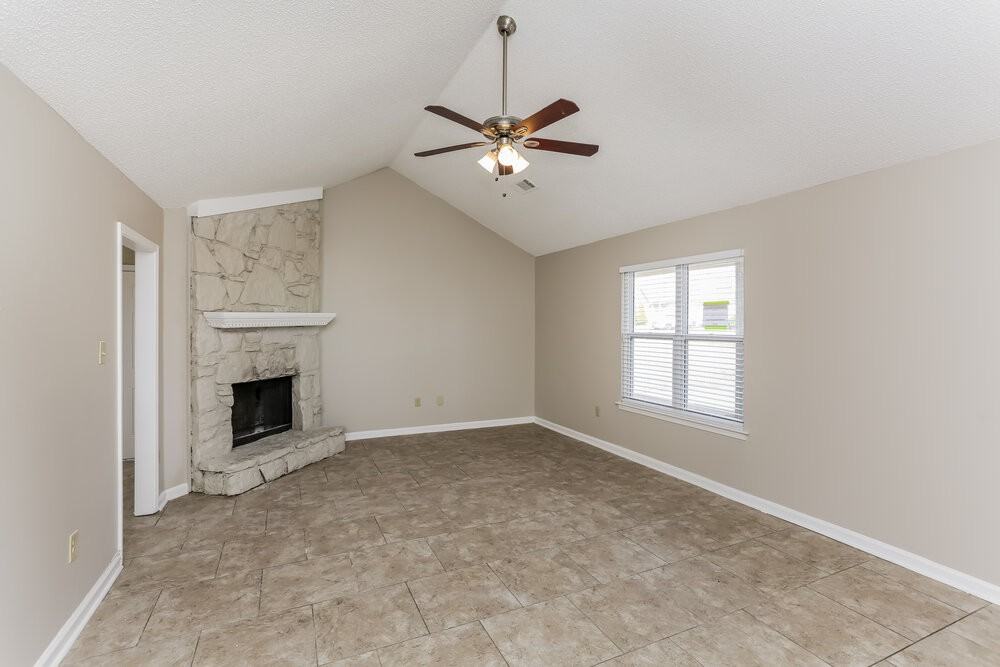 5305 Oak Court Cv N - Photo 6 of 19