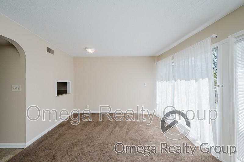 3380 Mcgehee Rd #H - Photo 7 of 21
