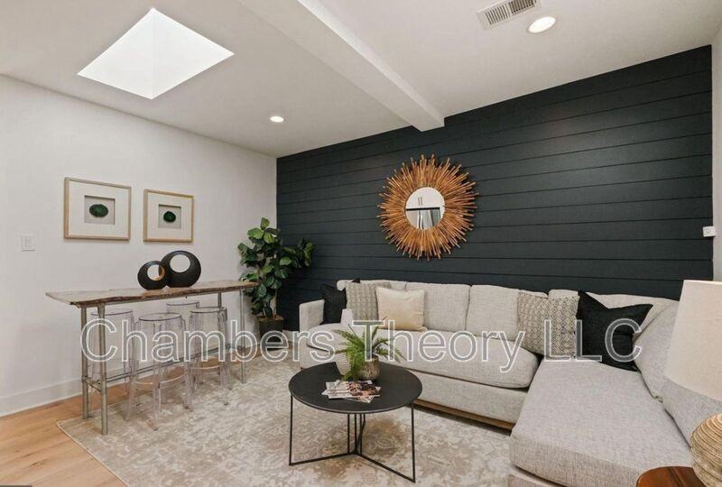 1635 Holbrook St Ne #4 - Photo 6 of 19