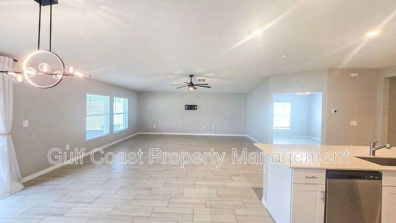 13140 Shimmering Amethyst Ct - Photo 5 of 29