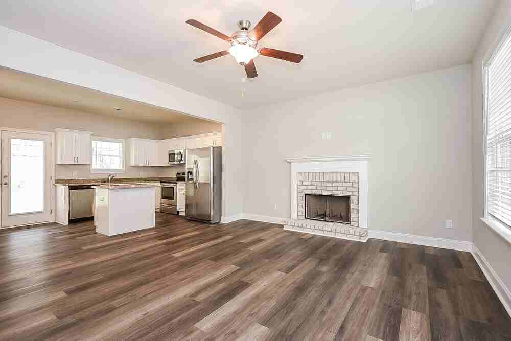 77 Rosemont Ct - Photo 6 of 17