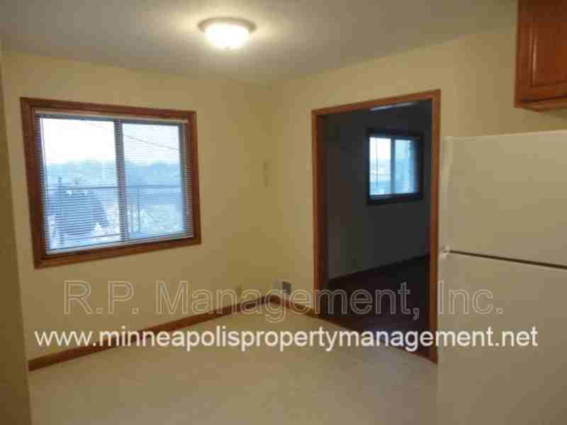 4200 Valley View Rd #B - Photo 5 of 9