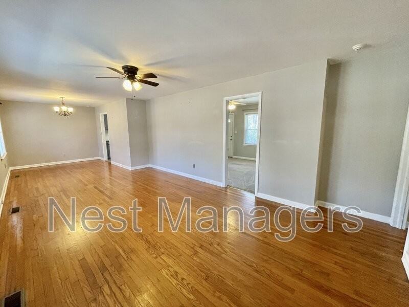 922 Brookhaven Dr - Photo 2 of 28