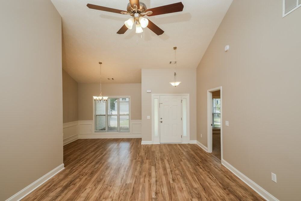 134 Westridge Cir - Photo 5 of 16