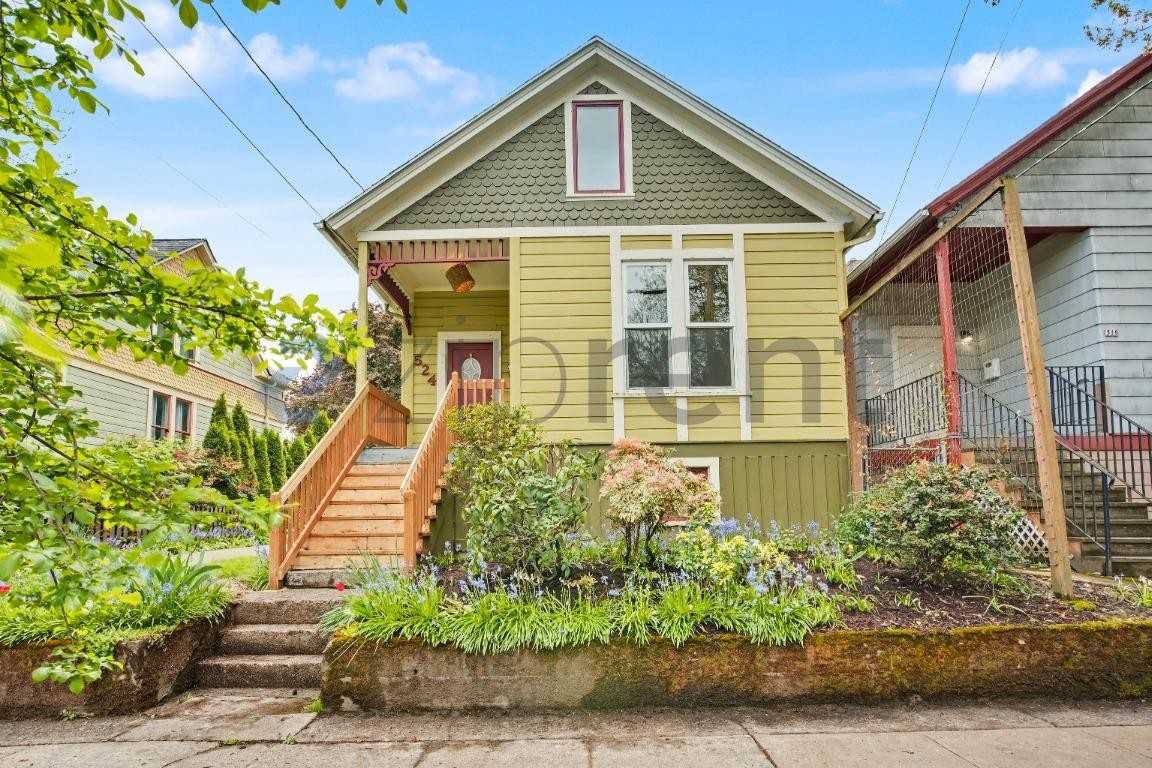 524 Ne Brazee St - Photo 2 of 20