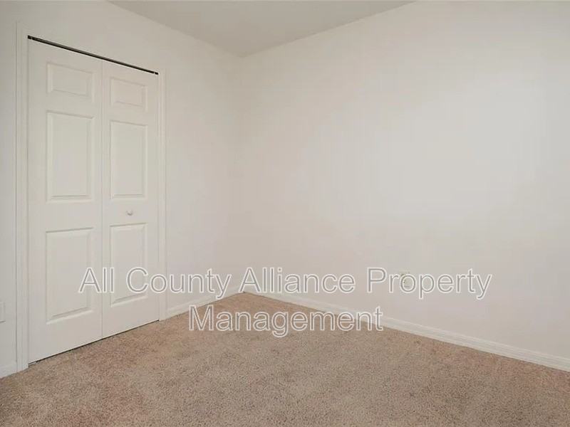 4119 Gradstone Pl - Photo 7 of 10