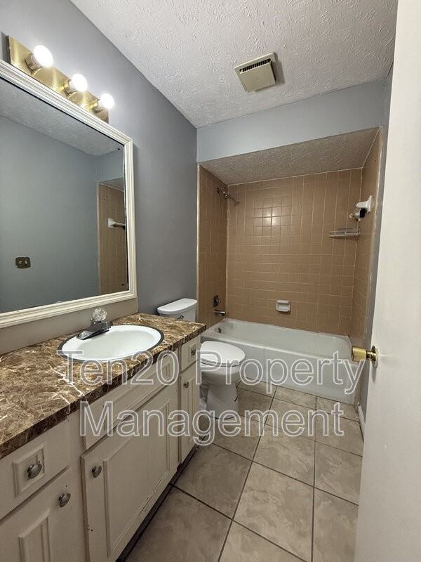 6200 Olde Towne Dr #A - Photo 4 of 17