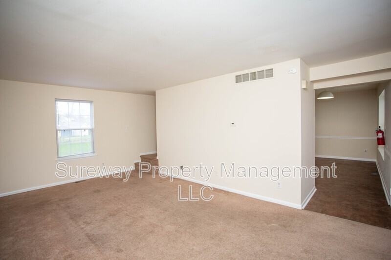 5729 Irving Ave - Photo 5 of 31