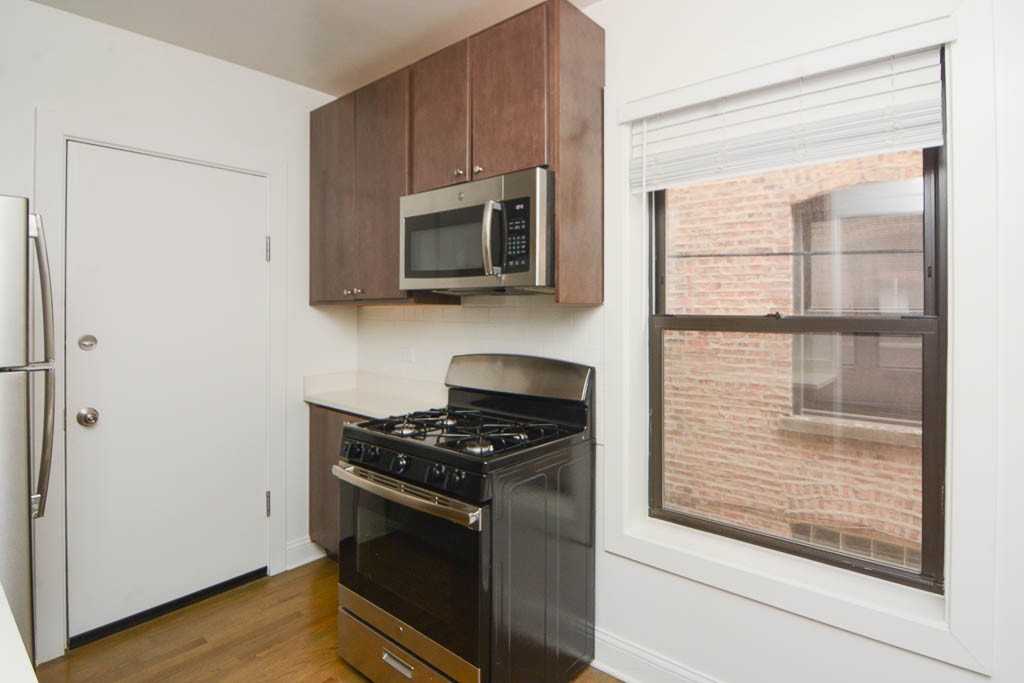 2643 N Spaulding Ave #1E - Photo 3 of 21