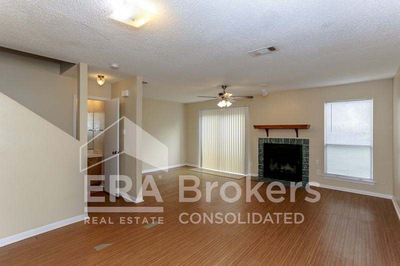 4506A Lago Cir #A - Photo 5 of 24