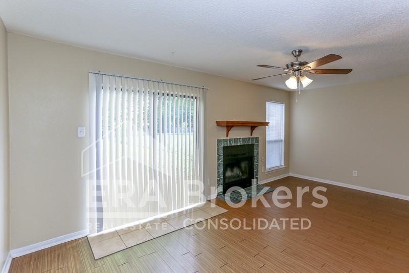 4506A Lago Cir #A - Photo 7 of 24