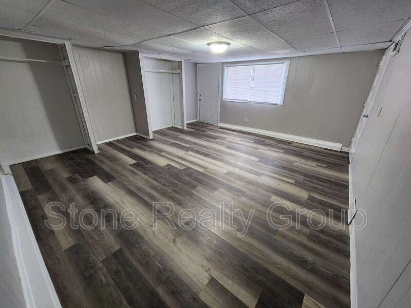 801 Grant St - Photo 4 of 6