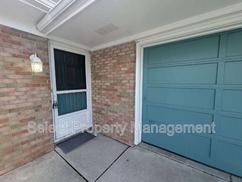 3226 Arrowwood Dr - Photo 3 of 35