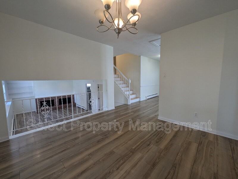 3226 Arrowwood Dr - Photo 7 of 35