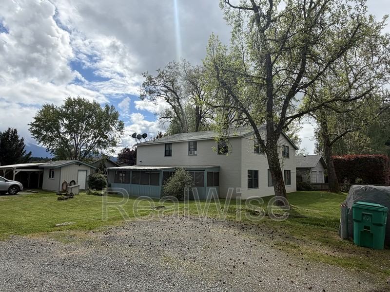 1628 Leonard Rd #3 - Photo 3 of 11
