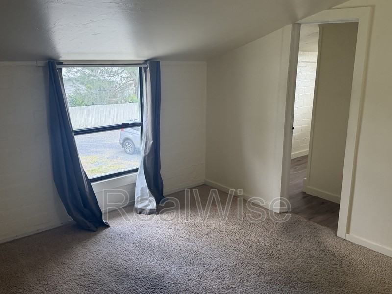 1628 Leonard Rd #3 - Photo 7 of 11