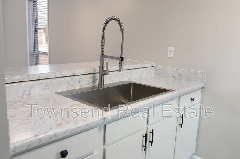 5866 - Photo 4 of 16