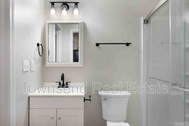 5866 - Photo 6 of 16