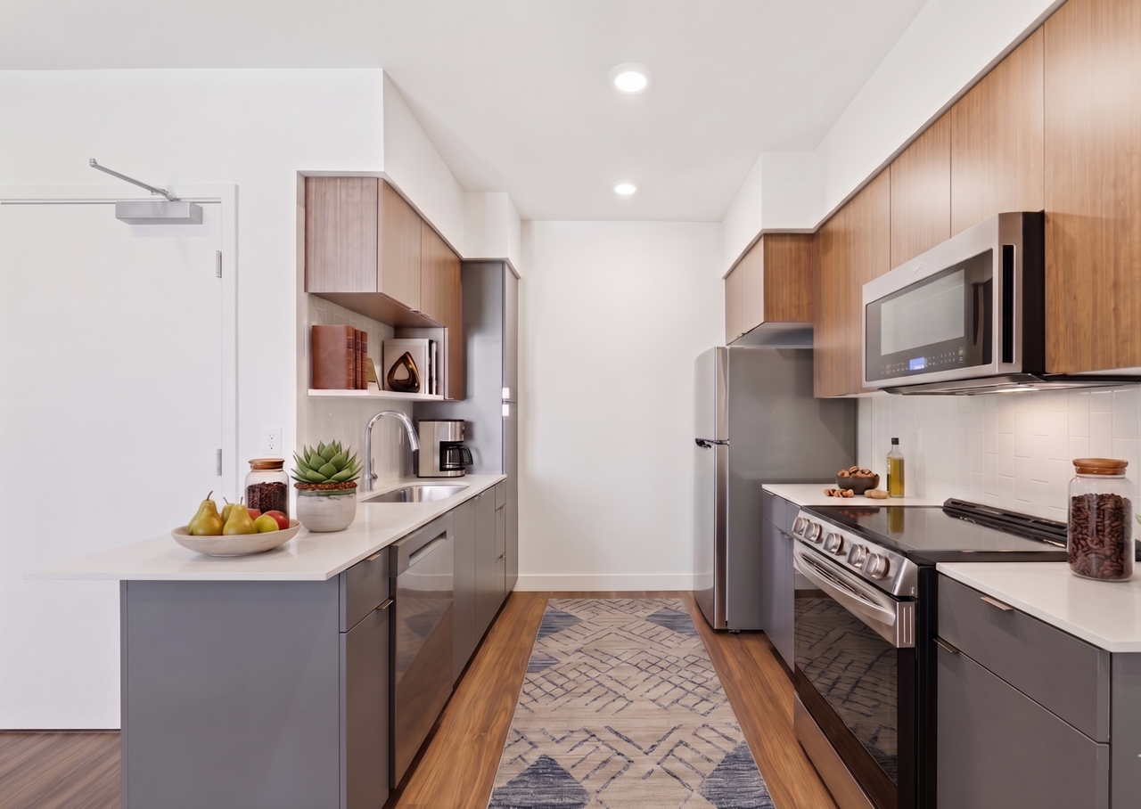 Crescent Apartments - Photo 3 of 22