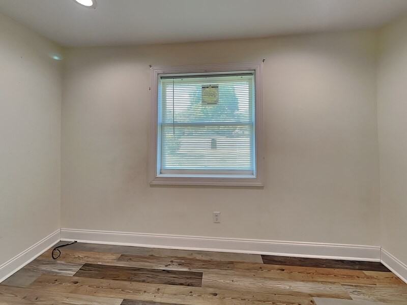 219 12th St W - Photo 5 of 10