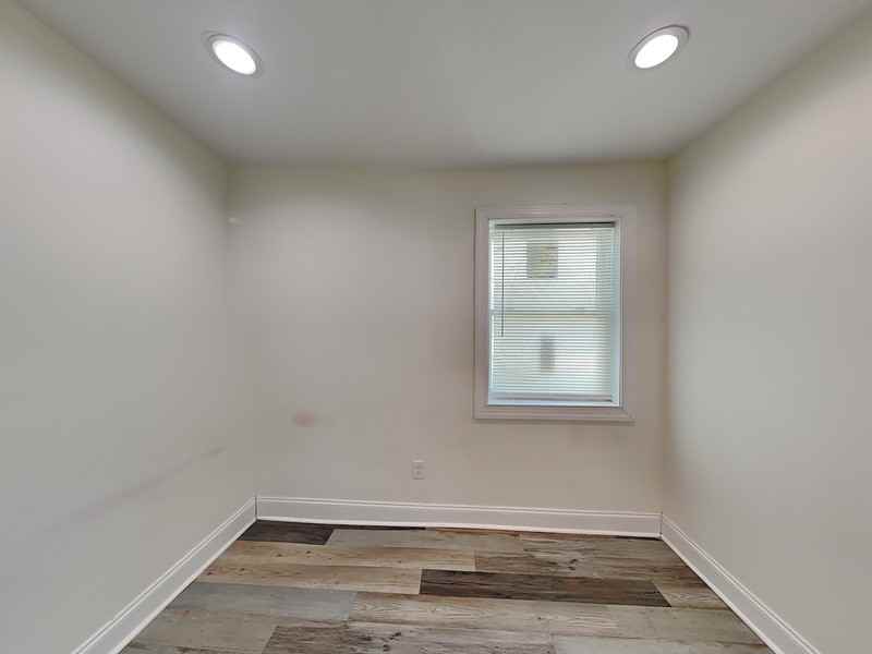 219 12th St W - Photo 6 of 10