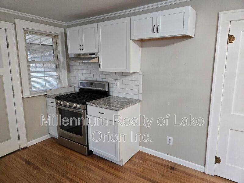 30 E Beverly Ave - Photo 2 of 27