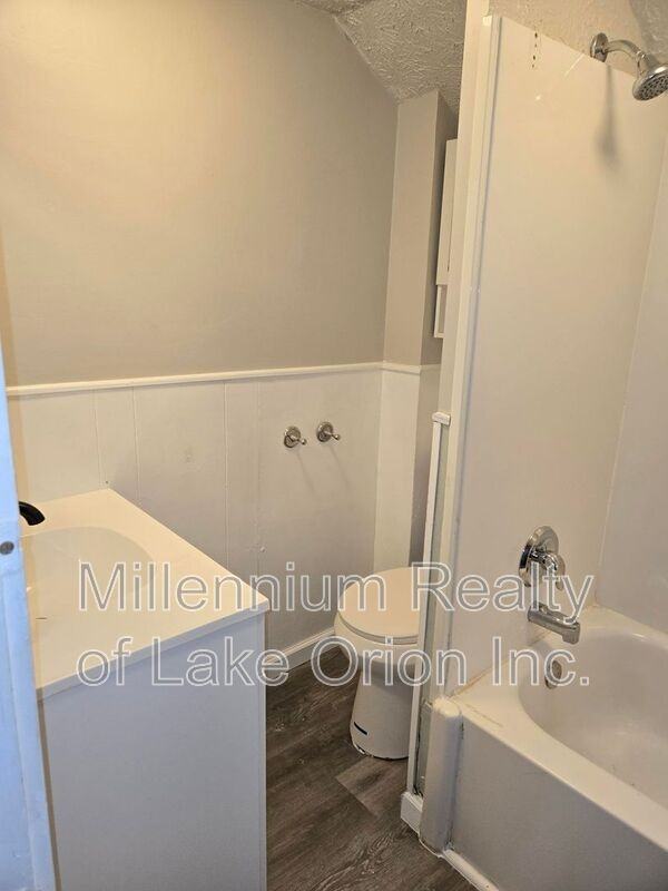 30 E Beverly Ave - Photo 6 of 27