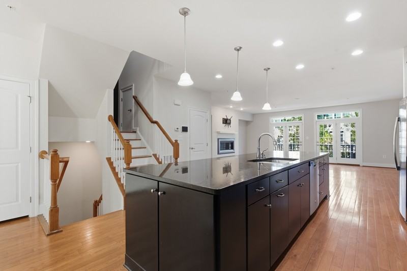 15816 Swanscombe Loop - Photo 4 of 23