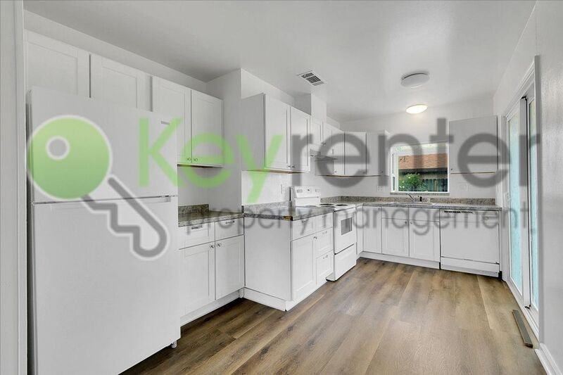 3540 Grant Park Dr - Photo 3 of 25