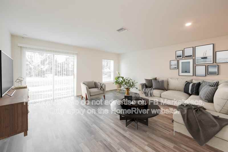 212 Nw 1st St - Photo 2 of 22