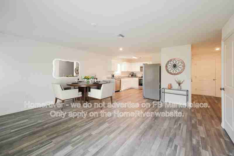 212 Nw 1st St - Photo 4 of 22