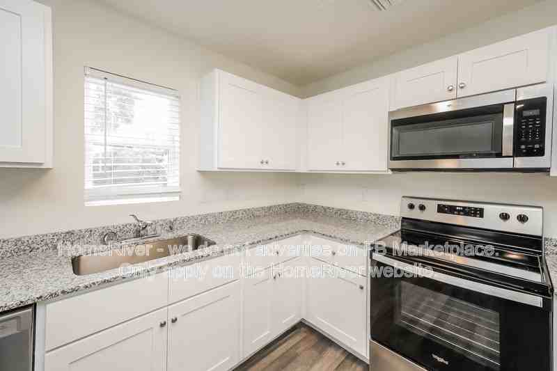 212 Nw 1st St - Photo 6 of 22