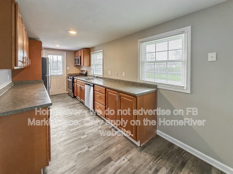 3010 Sardonyx St - Photo 5 of 21