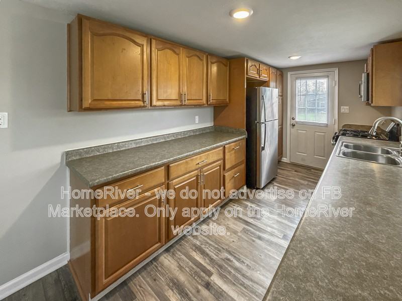 3010 Sardonyx St - Photo 6 of 21