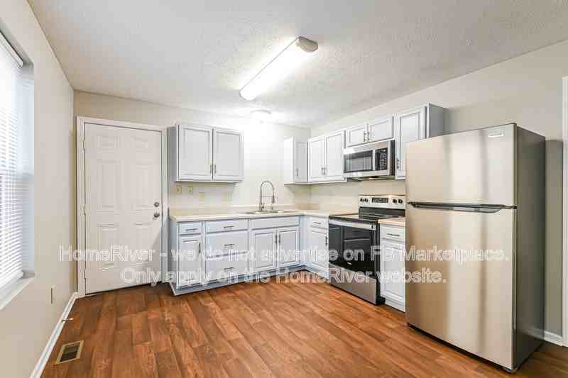 2606 E 56th St - Photo 5 of 19