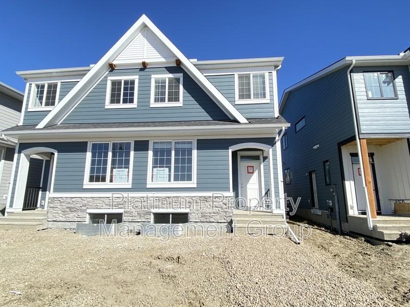 1090 Mahogany Blvd Se #A - Photo 2 of 2