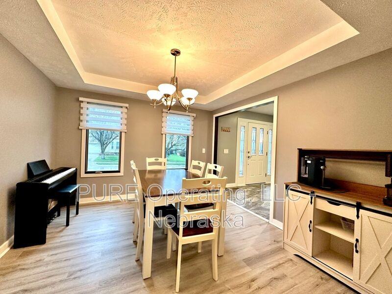 4909 N 142nd St - Photo 7 of 50