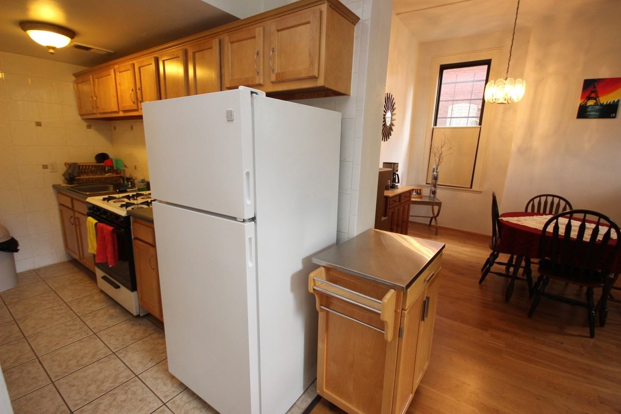 ELLSWORTH AVE-5533 -- 144 - Photo 4 of 15