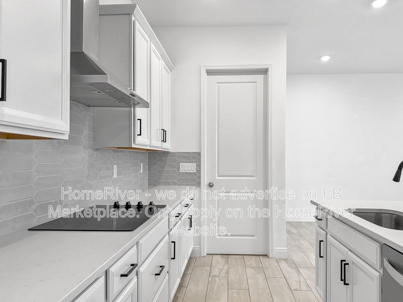 6481 Cyrils Dr - Photo 4 of 20