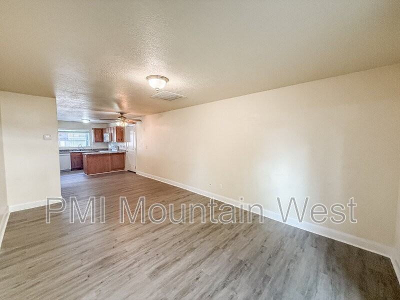 2779 Ws #E25 - Photo 7 of 30