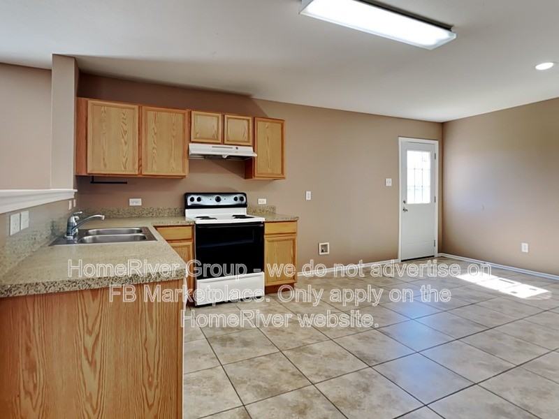 2717 Marsha Ln - Photo 7 of 33