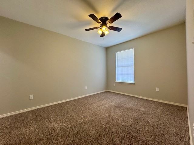 944 N Storer Ave - Photo 5 of 17