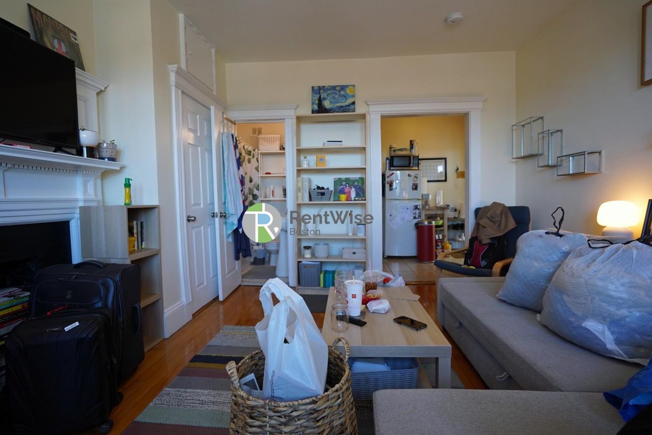 1216 Commonwealth Ave #14 - Photo 2 of 16