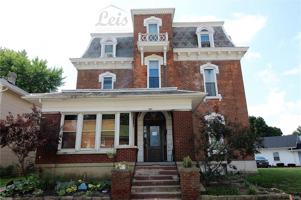 featured image of 423 W 4th St Apt 5