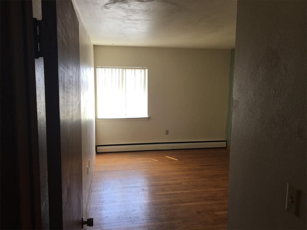 430 S Harrison Avenue - Photo 6 of 8