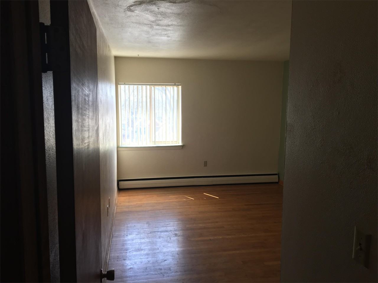 430 S Harrison Avenue - Photo 7 of 8