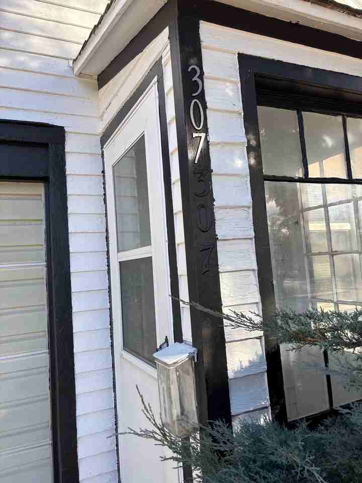 307 9th Street - Photo 2 of 2